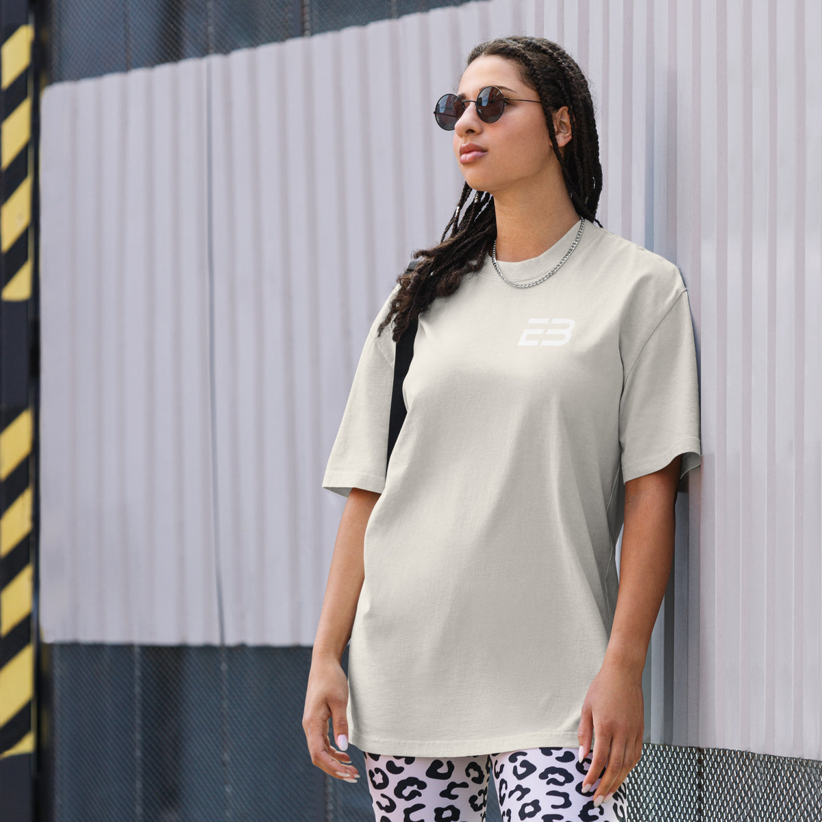 Camiseta Oversize Core Límite Crema – EL BORDE
